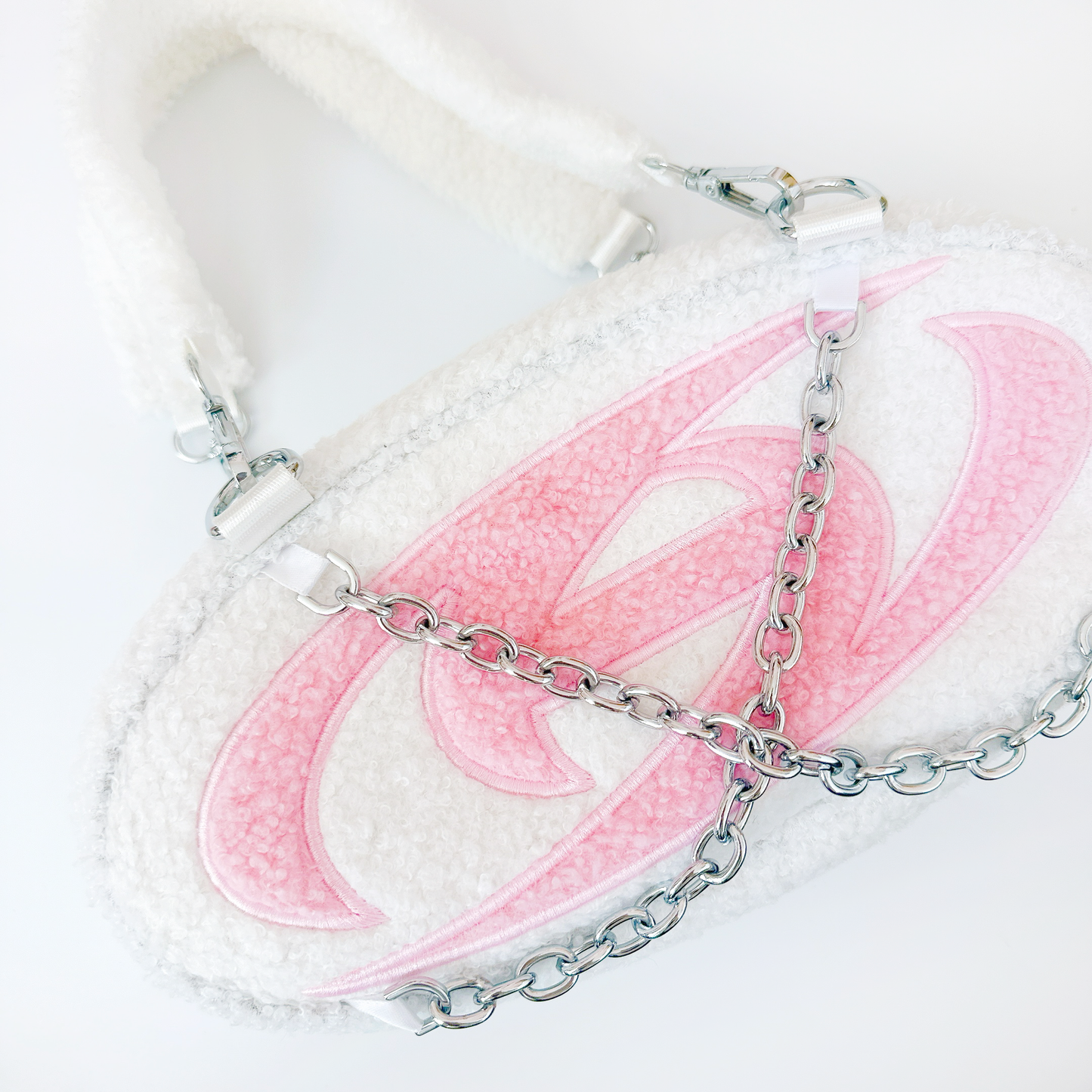 Break The Wall fluff bag -pink ver