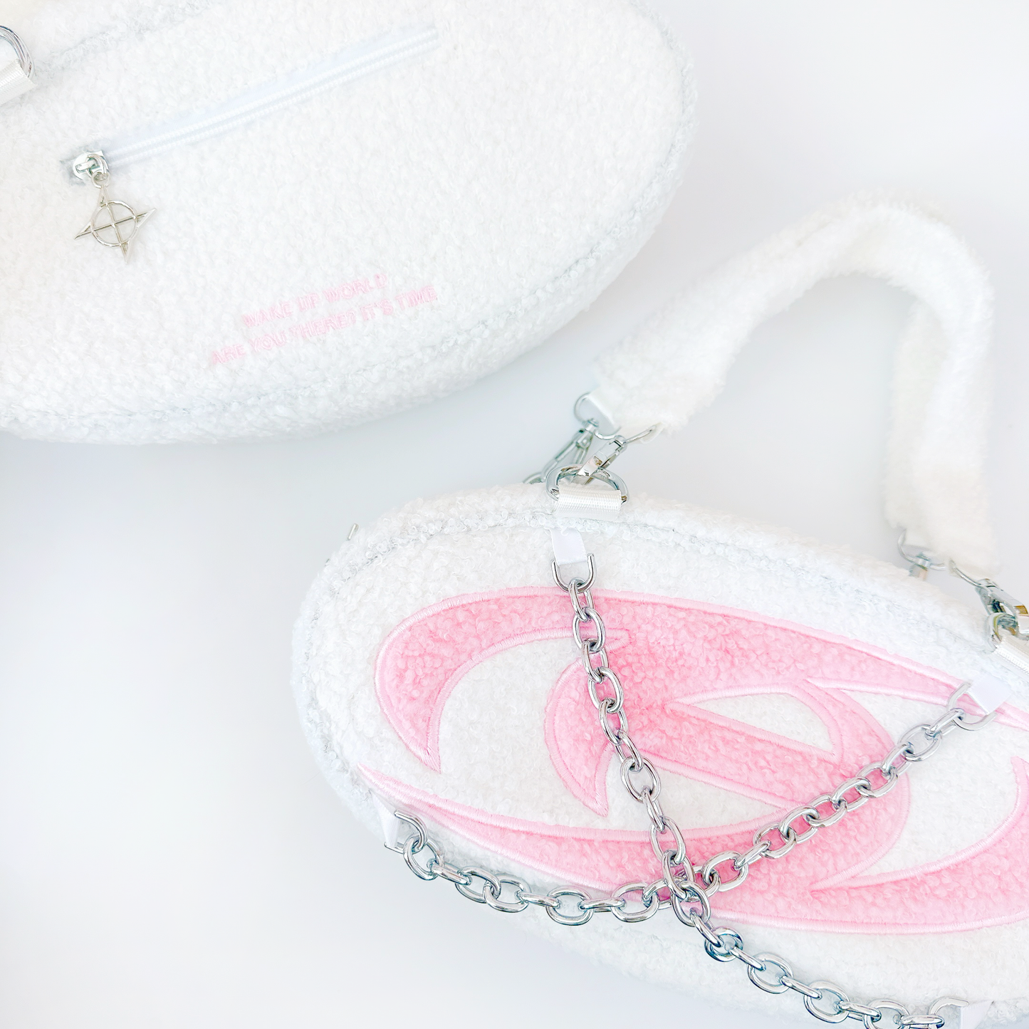 Break The Wall fluff bag -pink ver