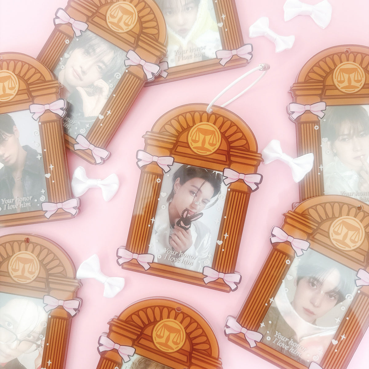 "YOUR HONOR! I love him" photocard keychain